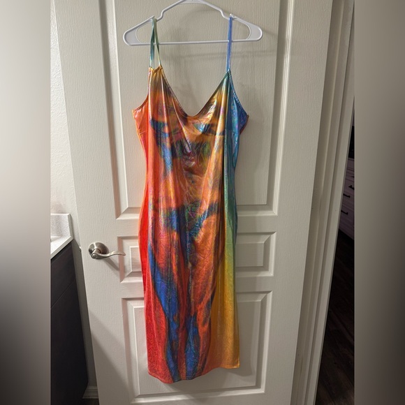 NWT Fashion Nova 2X metallic heat imprint dress - Picture 3 of 5